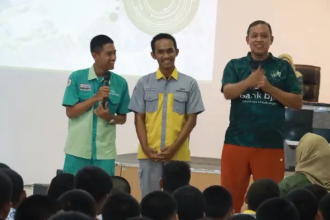 Tri Adhianto Sosialisasikan PSEL Bantargebang ke Siswa SMK, Potensi 1.000 Lapangan Kerja Dibuka Hari Ini