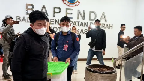 Kejagung Geledah Kantor Pemkot Bekasi, Data Dividen PT Migas hingga Rp2,5 Miliar Ikut Diperiksa