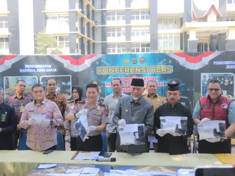 Polda Sumbar Gagalkan Peredaran 6,4 Kg Sabu Sepanjang Februari 2026, Puluhan Ribu Jiwa Terselamatkan