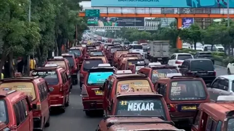 Ratusan Sopir Angkot Mogok Saat Peresmian Trans Beken di Bekasi, Protes Rute dan Tarif Gratis