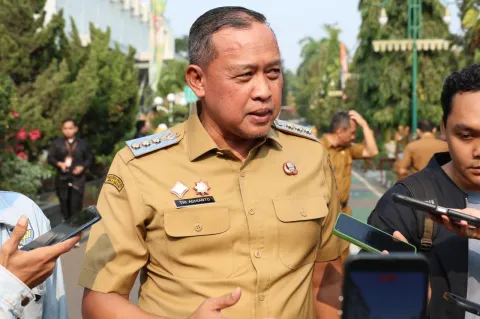 Parkir Pegawai Pemkot Bekasi Dialihkan ke Stadion Patriot, Tri Adhianto Siapkan Gedung Parkir 9 Lantai