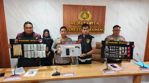 Polresta Karawang Bongkar 30 Kasus Narkoba dan Ringkus 2 Begal Bersenjata Golok Hari Ini