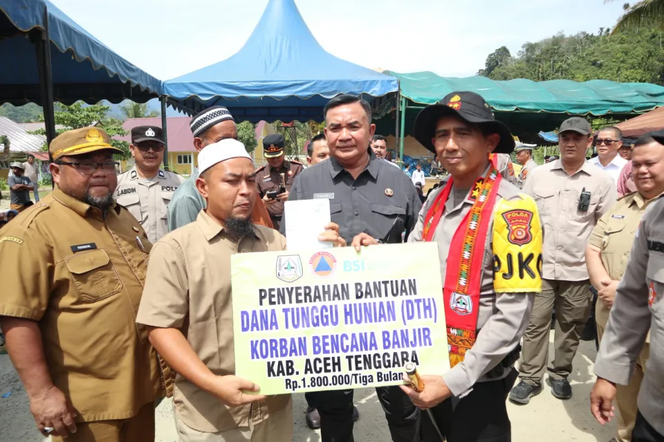 Kapolda Aceh Turun Langsung ke Ketambe: 300 Kasur, Dana Hunian, dan Pesan Kuat Negara Hadir untuk Korban Banjir Bandang