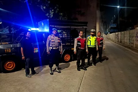 Jakarta On The Spot: Polsek Bekasi Selatan Perkuat Patroli Malam Hingga Dini Hari, Sisir Titik Rawan
