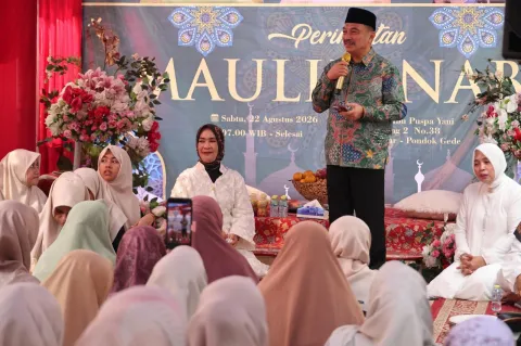 Harris Bobihoe Ajak Warga Bekasi Teladani Akhlak Rasulullah dalam Kehidupan