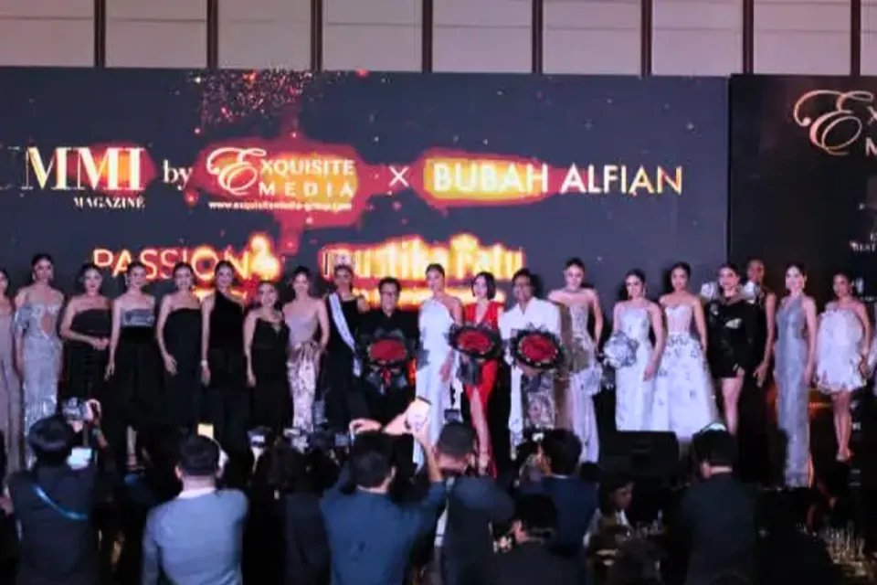 Glamor dan Elegan, Finalis Puteri Indonesia 2026 Curi Perhatian di Runway Mewah