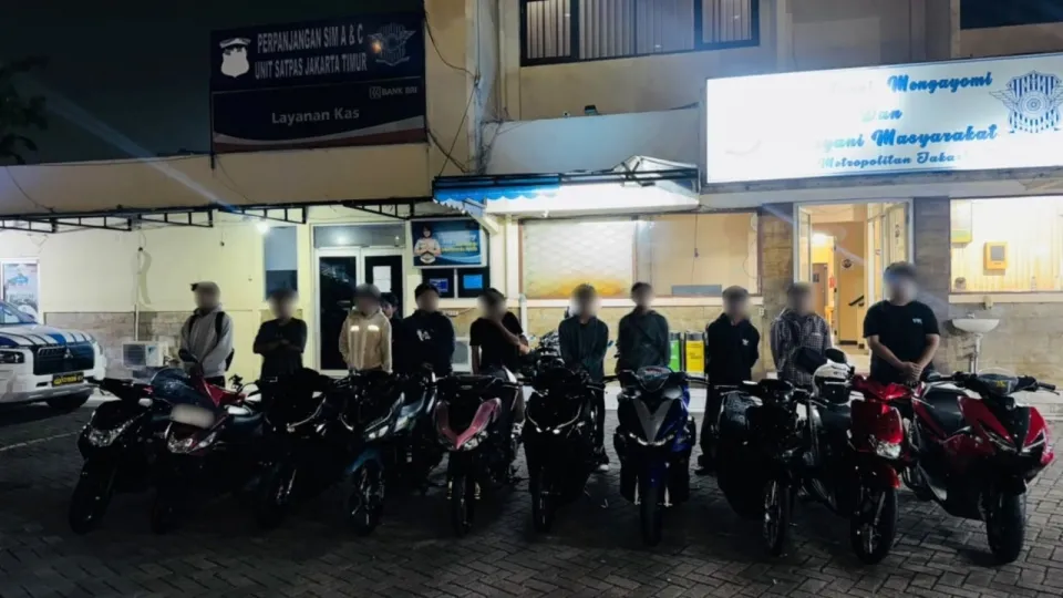 Diduga Balap Liar di Duren Sawit, Brimob Amankan 10 Motor Hari Ini