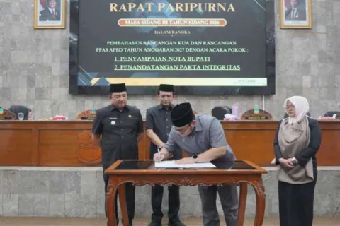 Bupati Garut Sampaikan Nota Pengantar KUA-PPAS APBD 2027, Pendapatan Daerah Diproyeksikan Capai Rp4,76 Triliun