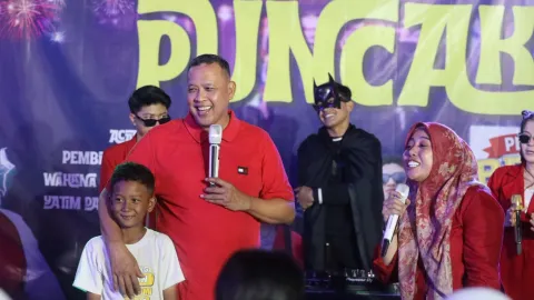 Hadiri Pekan Raya Bekasi, Tri Adhianto Tinjau Taman Ruang Terbuka Hijau di Wisma Jaya