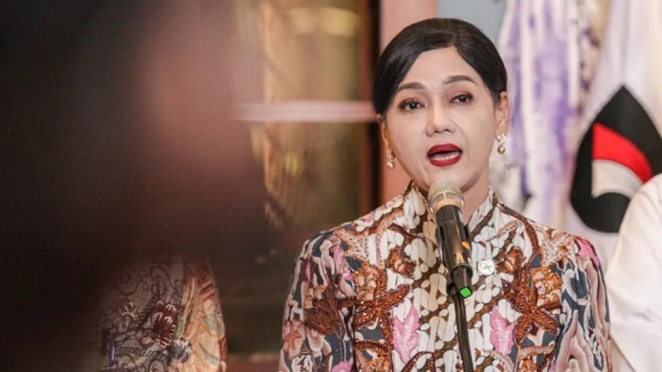 Prabowo Panggil Bos OJK hingga Danantara ke Istana, IHSG Anjlok 3,64% ke Level 4.996
