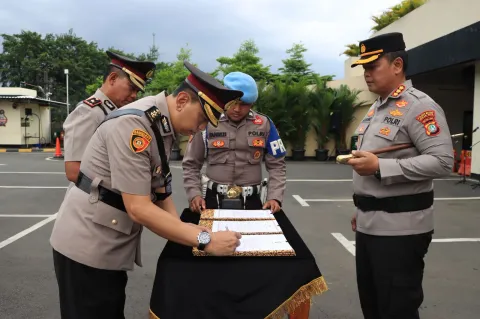 Kapolres Bekasi Kota Pimpin Sertijab 3 Jabatan Strategis, Ini Daftarnya