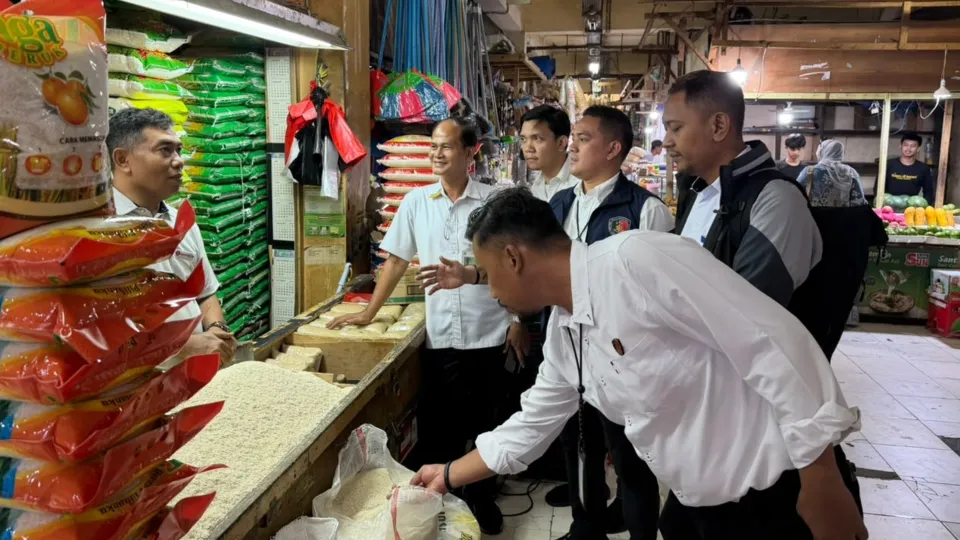 Harga Beras di Ciracas Dicek Satgas Pangan Polda Metro, Premium hingga SPHP Masih Sesuai HET Hari Ini