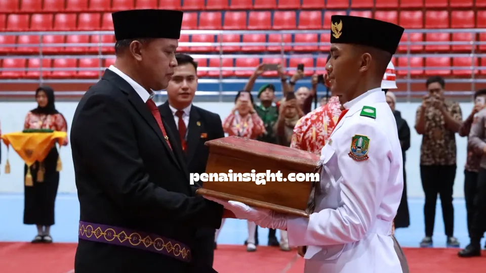 Kukuhkan Paskibraka Kota Bekasi, Tri Adhianto Pesan Jadi Kebanggaan Orang Tua