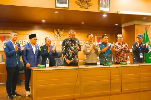 Temu Karya Karang Taruna VII Kota Bekasi, Tri Adhianto Dorong Pemuda Siap Bersaing di Kancah Global
