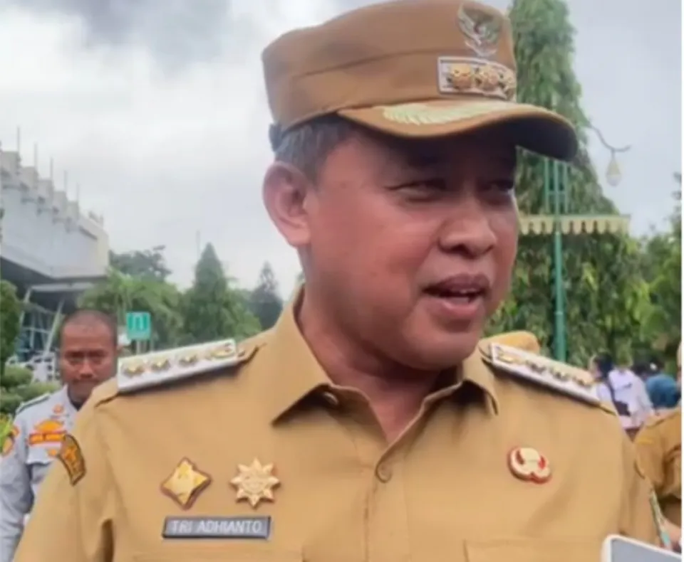 Wali Kota Bekasi Soroti Semangat ASN di Tengah Hujan, Hanya Sedikit yang Ambil WFH!