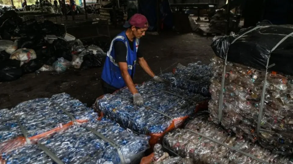 Sampah Dipilah dari Rumah, Warga Bekasi Dorong Ekonomi Sirkular