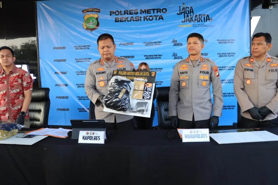 Anak Kandung di Bekasi Ancam Jual Cucu Jika Tak Diberi Uang, Motor Ibu Digelapkan dan Dijual