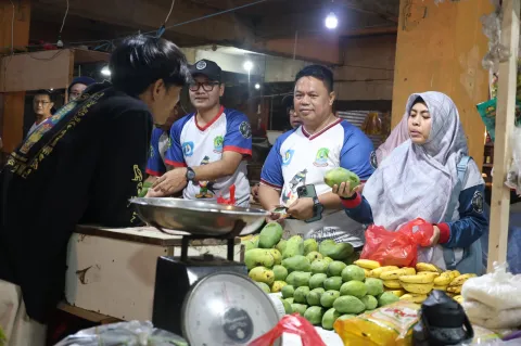 ASN Kota Bekasi Ramaikan Pasar Baru Lewat GEBRAK PASAR, Pedagang Harap Pembeli Kembali Ramai