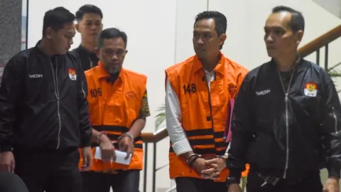 KPK Tangkap Bupati Cilacap, Diduga Minta Setoran THR Rp750 Juta dari Kepala Dinas