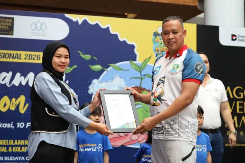 Bukan Sekadar Tanam Pohon Tri Adhianto Gaungkan Sedekah Udara, 1.000 Pohon Hidup Jadi Investasi Sehat Warga Bekasi