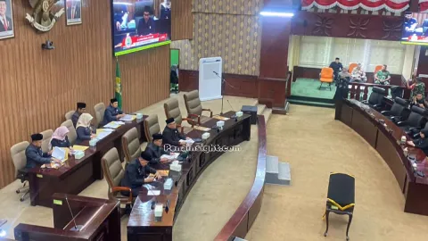 Paripurna DPRD Bahas Raperda Penyertaan Modal BUMD, Lima Perusahaan Daerah Jadi Fokus Penguatan Ekonomi