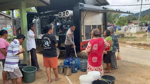 Warga Sibuluan Nauli Krisis Air Bersih, Brimob Polda Sumut Turun Langsung Bawa Water Treatment