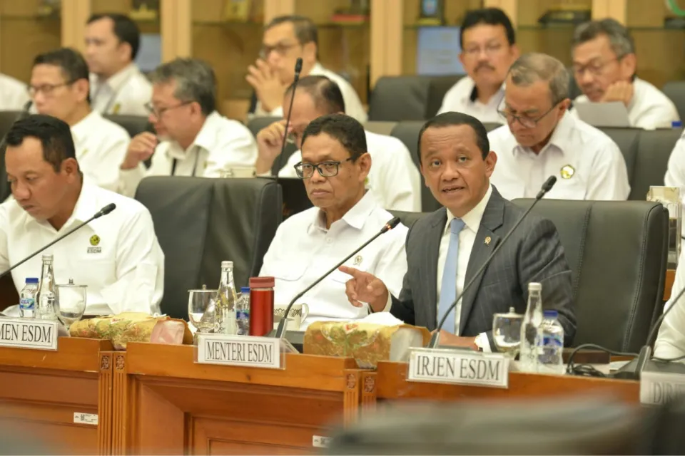 Kementerian ESDM dan DPR RI Sepakati Asumsi Dasar Energi RAPBN 2027, Fokus Perkuat Ketahanan Energi Nasional 