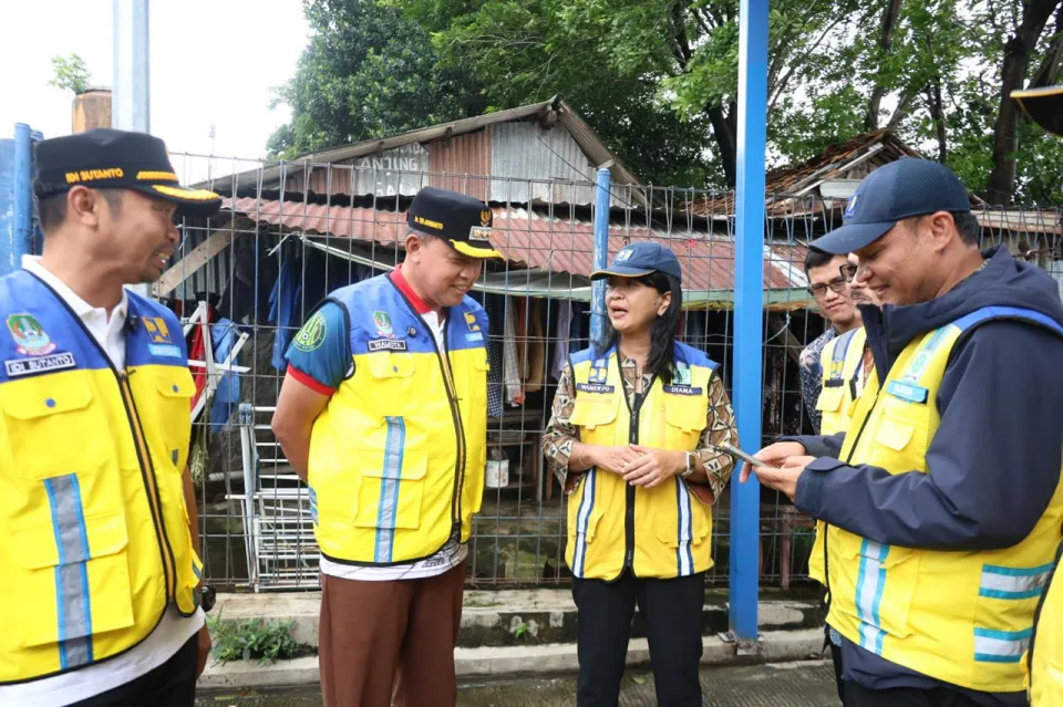 Wali Kota Bekasi dan Wakil Menteri PU Tinjau Lokasi Banjir, Siapkan Penanganan Terpadu dari Hulu ke Hilir