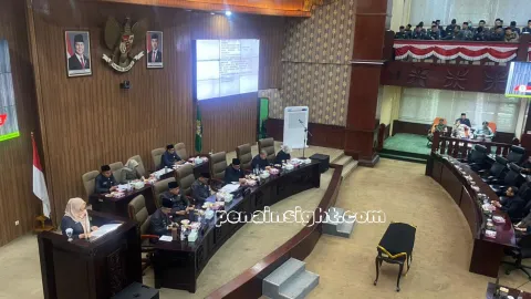 Terungkap! Fakta LKPJ Bekasi 2025 di DPRD, Pendapatan Tembus Rp6,6 Triliun dan 36 Penghargaan Jadi Sorotan