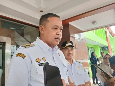 Setahun Tri–Harris Pimpin Kota Bekasi Refleksi: Ekonomi Tumbuh, UHC Tetap Jalan