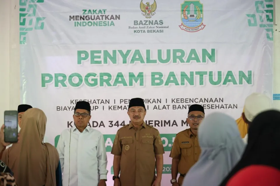 Pemkot Bekasi Salurkan Rp260 Juta Bantuan Zakat, Ratusan Warga Terima Manfaat