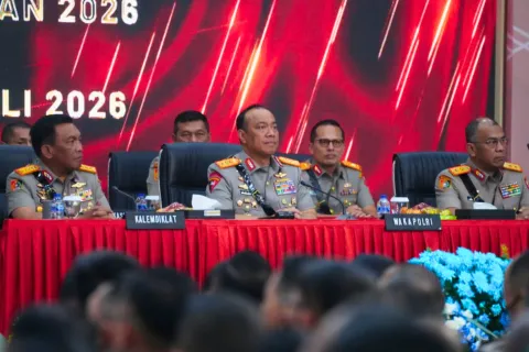 Terbaru Wakapolri Lepas 418 Lulusan Sespim Polri, Siap Jadi Garda Siber hingga Tantangan Global