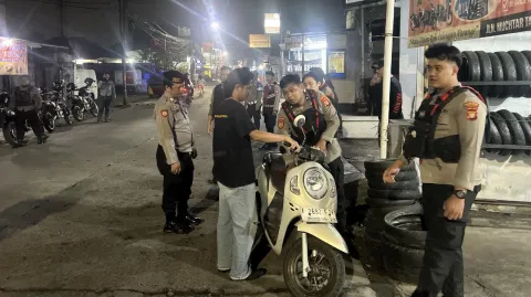 Polres Bekasi Turun Tengah Malam! Operasi Perintis Presisi Buru Pelaku Kejahatan Jalanan