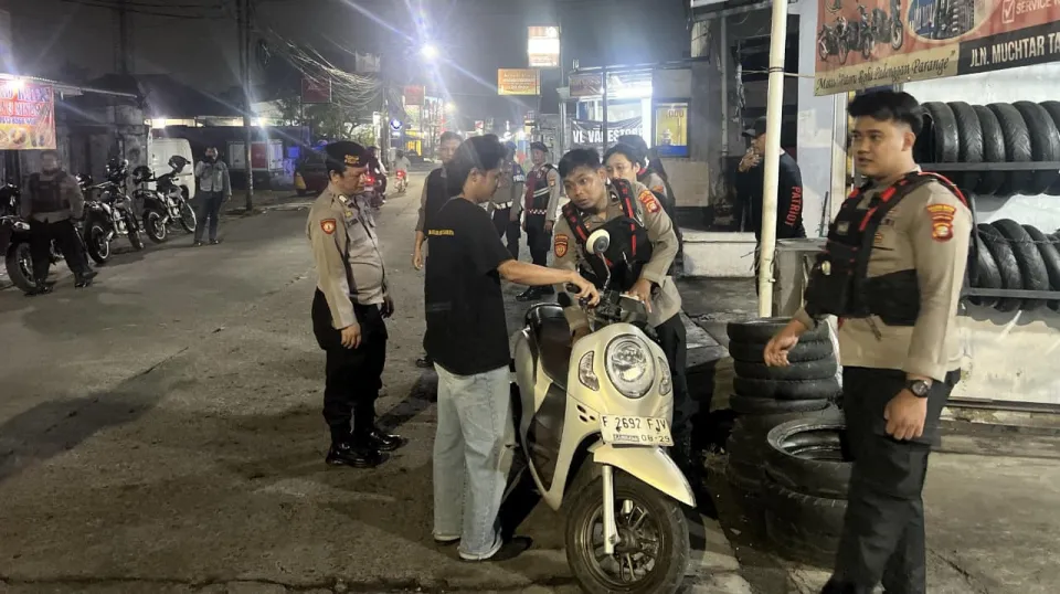 Polres Bekasi Turun Tengah Malam! Operasi Perintis Presisi Buru Pelaku Kejahatan Jalanan