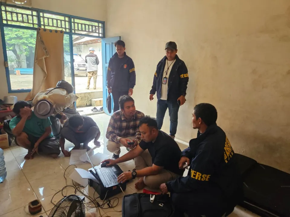 Gudang Satwa Dilindungi di Bekasi Digerebek, 11 Sanca Hijau Papua Disita Bareskrim dan Kemenhut
