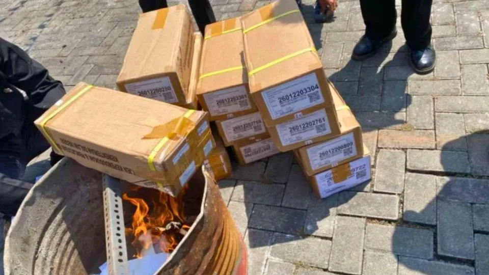 Disdukcapil Garut Musnahkan 13.849 KTP-el Bekas, Cegah Penyalahgunaan Identitas Terbaru