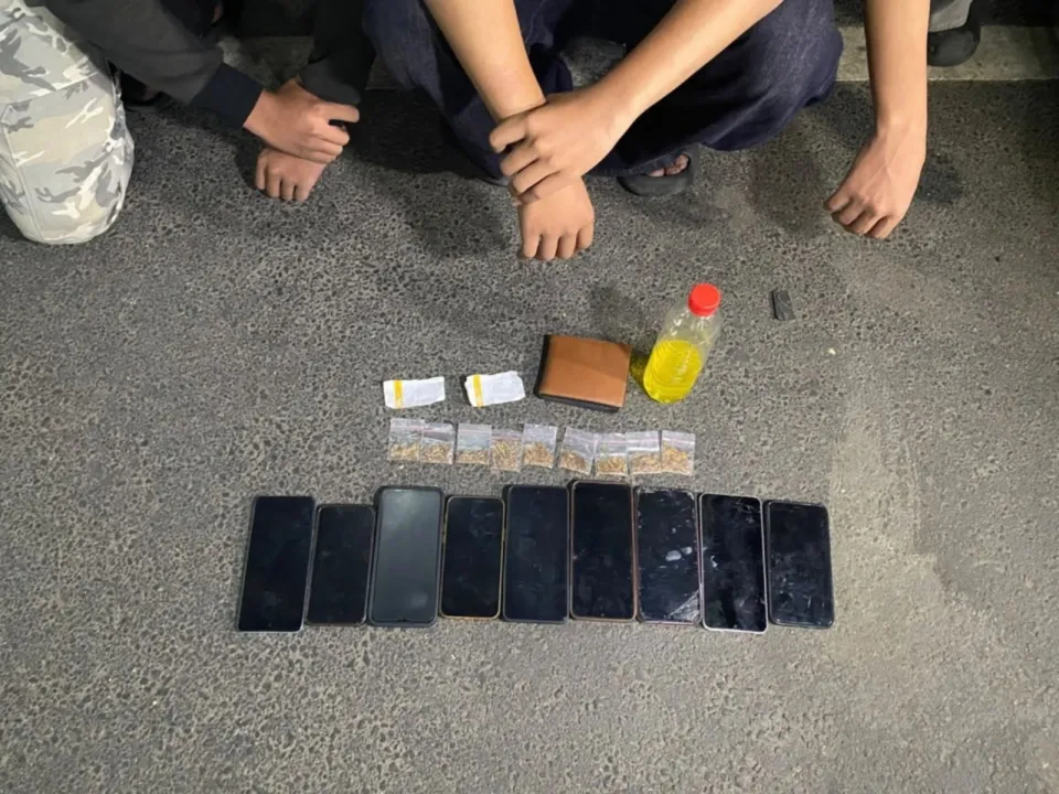Patroli Brimob Metro Jaya Amankan 9 Orang dan 9 Klip Tembakau Sintetis di Cibubur Hari Ini