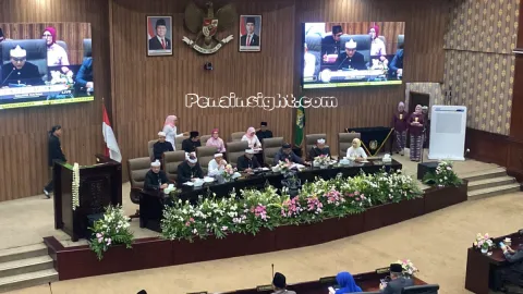 Paripurna HUT Bekasi ke-29, Tri Adhianto Paparkan Investasi Rp11,57 Triliun