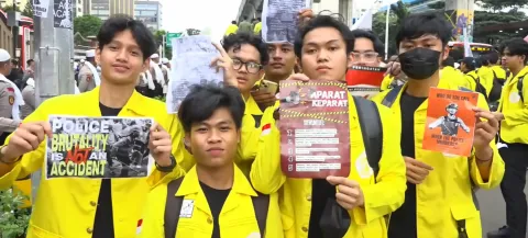 BEM UI Turun ke Jalan! Aksi “AparatKeparat” Guncang Mabes Polri, Tuntut Hukuman Berat untuk Bripda MS