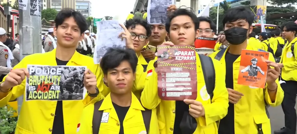 BEM UI Turun ke Jalan! Aksi “AparatKeparat” Guncang Mabes Polri, Tuntut Hukuman Berat untuk Bripda MS