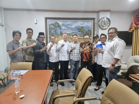 Aliansi Ormas Bekasi Dukung Lelang Bus Transpatriot, Dinilai Langkah Strategis Selamatkan Keuangan Daerah